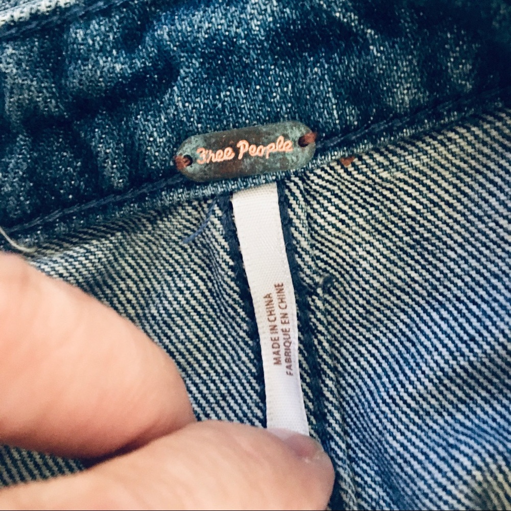 Free People Jean Mini Skirt with Frayed Hem Size 4 - Picture 7 of 9